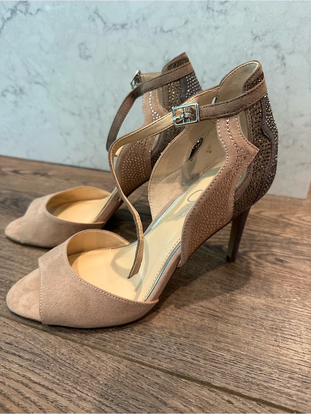 NWT Jessica Simpson Women's Harpor Taupe Ankle Strap Rhinestone Heels Size 8